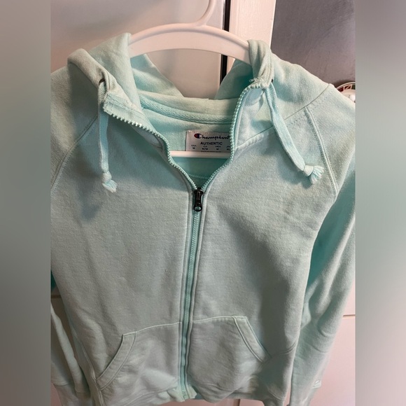 Champion Sweatshirt Women’s with zip down in front and hood - Picture 2 of 4